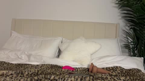 mariareev online show from December 5, 2025, 12:41 am