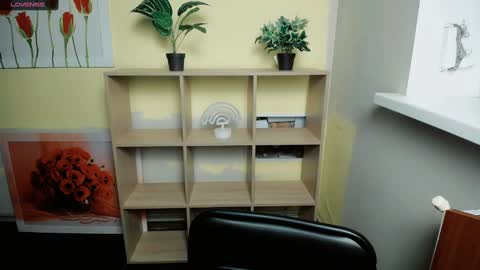 Mariia online show from January 8, 2025, 11:10 am