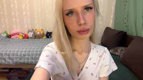 Molly online show from September 30, 2025, 6:18 am