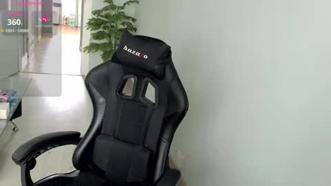 maribor5879 online show from April 21, 2026, 1:50 pm