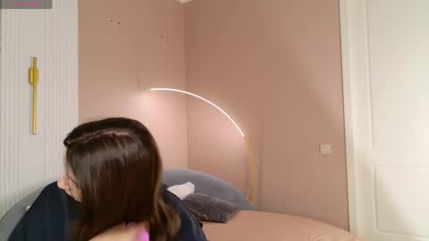 Snapshot of marie_diaze chatting on May 10, 2026, 5:01 am Marie LEAVE YOUR WITH ME online show from May 10, 2026, 5:01 am