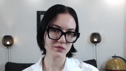 Marie Fitch online show from November 27, 2025, 3:30 am