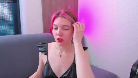 Marie 3 online show from April 3, 2026, 5:27 am