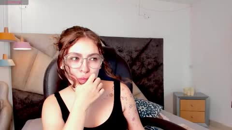 Snapshot of marieetaylor chatting on February 22, 2026, 6:06 pm Mariee online show from February 22, 2026, 6:06 pm