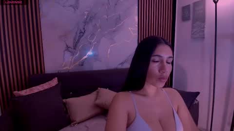 Snapshot of mariejane2 chatting on November 1, 2025, 2:19 pm Im Marie Jane online show from November 1, 2025, 2:19 pm