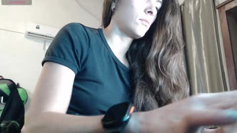 Mariie online show from November 5, 2025, 10:54 pm