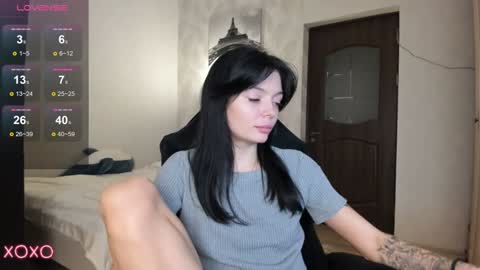 Snapshot of mariella__adams chatting on December 18, 2024, 3:55 pm Maria  online show from December 18, 2024, 3:55 pm
