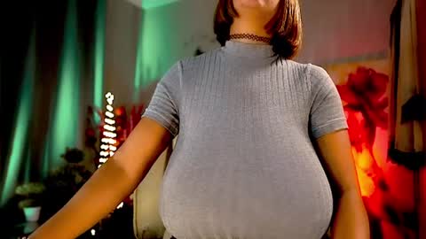 Nikita - Scroll down and read my bio please. New Pictures in Bio online show from February 4, 2025, 6:36 am