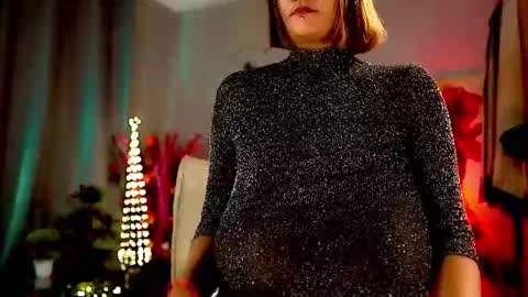 Nikita - Scroll down and read my bio please. New Pictures in Bio online show from February 25, 2025, 9:31 am