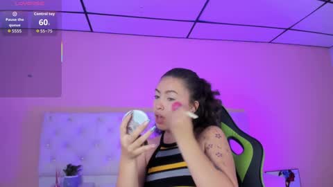 mariie_tayy online show from October 8, 2025, 8:28 pm