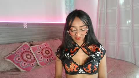 Luna Dulk online show from April 16, 2026, 4:30 pm