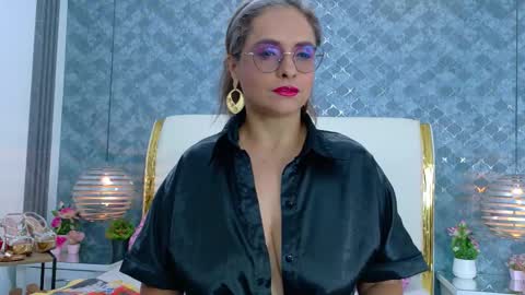 Marilyn Vega online show from March 17, 2026, 8:45 pm