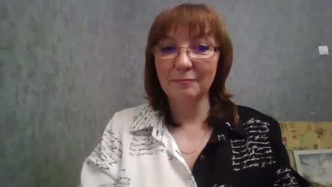 marinamrs online show from October 11, 2025, 8:07 pm