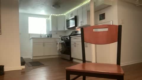 Snapshot of marineguyk19 chatting on December 17, 2025, 6:47 pm Z online show from December 17, 2025, 6:47 pm