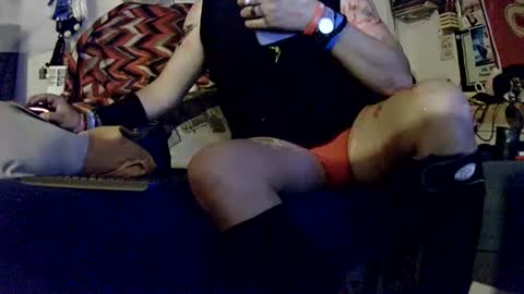 Snapshot of mario_1974 chatting on November 17, 2025, 12:38 am Ray online show from November 17, 2025, 12:38 am