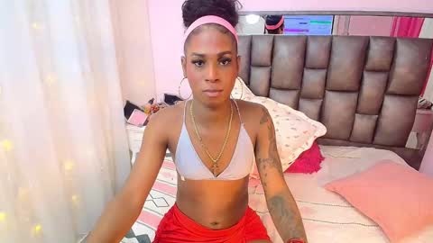 Nathaly online show from November 10, 2025, 4:17 pm