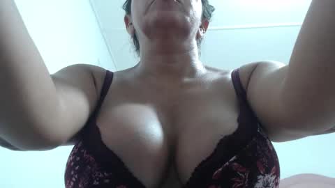 mariska_69 online show from November 23, 2025, 11:10 am