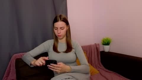 Snapshot of marissakirchen chatting on October 14, 2025, 8:26 am Elizabeth online show from October 14, 2025, 8:26 am