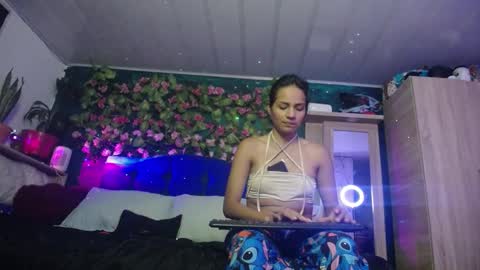 Maritza Ferrer -Samara Beltran online show from January 22, 2025, 3:09 am