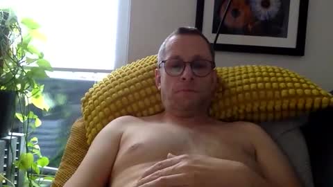 Snapshot of mark32571 chatting on November 26, 2025, 11:33 am Little Mark online show from November 26, 2025, 11:33 am