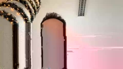 Mark online show from December 18, 2025, 12:11 pm