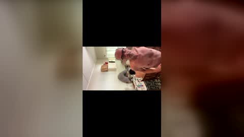 mark_and_lola online show from February 6, 2026, 5:12 am