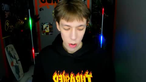 Mark online show from December 14, 2025, 11:04 am