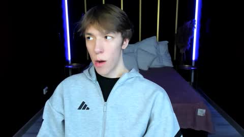 Snapshot of mark_branston chatting on March 6, 2026, 4:03 pm Mark online show from March 6, 2026, 4:03 pm