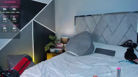 mark_broown_ online show from September 21, 2025, 6:31 pm