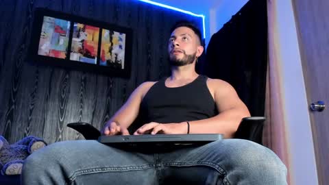 Snapshot of mark_buffet02 chatting on February 3, 2025, 3:49 pm Mark Buffet online show from February 3, 2025, 3:49 pm