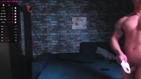 Snapshot of mark_normal chatting on January 6, 2026, 6:50 am Mark online show from January 6, 2026, 6:50 am