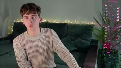 Mark online show from September 23, 2025, 10:18 am