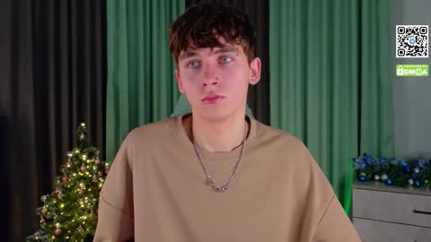 Mark online show from December 15, 2025, 5:17 pm