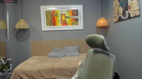 Snapshot of markbowie chatting on September 17, 2025, 11:23 am markbowie online show from September 17, 2025, 11:23 am