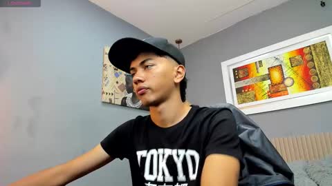 Snapshot of markbowie chatting on October 3, 2025, 11:29 am markbowie online show from October 3, 2025, 11:29 am