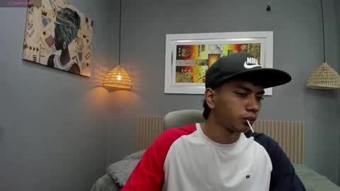 Snapshot of markbowie chatting on October 10, 2025, 11:53 am markbowie online show from October 10, 2025, 11:53 am