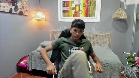 Snapshot of markbowie chatting on October 15, 2025, 11:54 am markbowie online show from October 15, 2025, 11:54 am