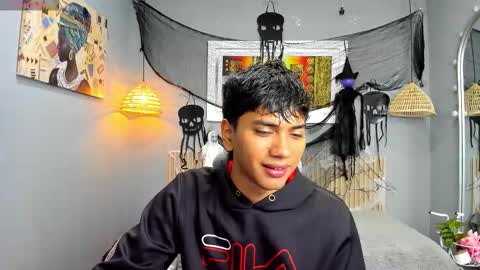 Snapshot of markbowie chatting on October 26, 2025, 12:11 pm markbowie online show from October 26, 2025, 12:11 pm