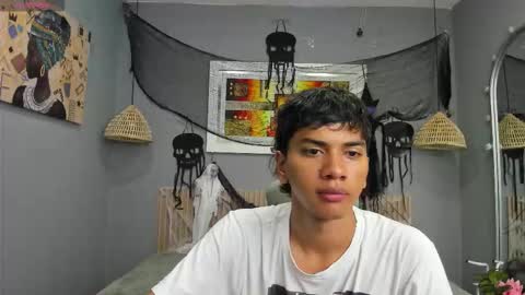 Snapshot of markbowie chatting on October 28, 2025, 11:58 am markbowie online show from October 28, 2025, 11:58 am