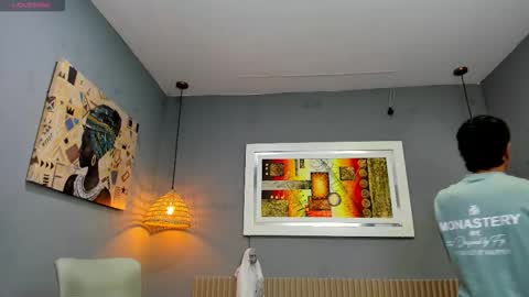 Snapshot of markbowie chatting on November 6, 2025, 2:18 pm markbowie online show from November 6, 2025, 2:18 pm