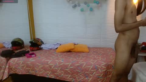 Snapshot of markbowie chatting on November 15, 2025, 9:43 pm markbowie online show from November 15, 2025, 9:43 pm