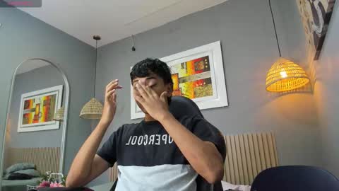 Snapshot of markbowie chatting on November 19, 2025, 11:43 am markbowie online show from November 19, 2025, 11:43 am