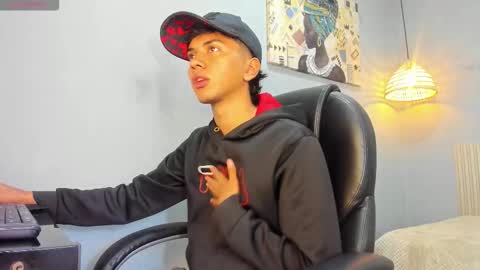 Snapshot of markbowie chatting on December 4, 2025, 11:52 am markbowie online show from December 4, 2025, 11:52 am