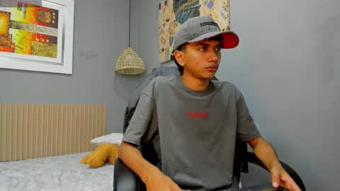 Snapshot of markbowie chatting on January 9, 2026, 12:19 pm markbowie online show from January 9, 2026, 12:19 pm