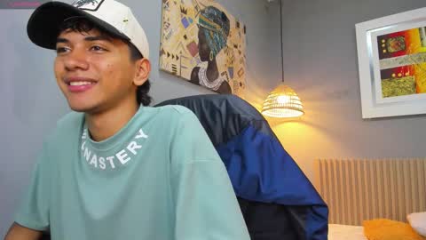 Snapshot of markbowie chatting on January 16, 2026, 1:04 pm markbowie online show from January 16, 2026, 1:04 pm