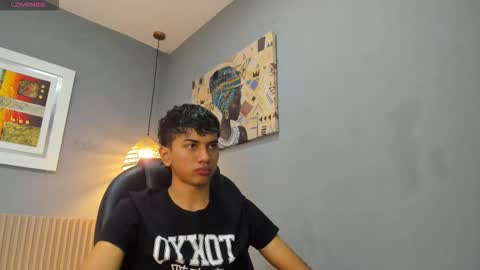 Snapshot of markbowie chatting on January 18, 2026, 3:49 pm markbowie online show from January 18, 2026, 3:49 pm