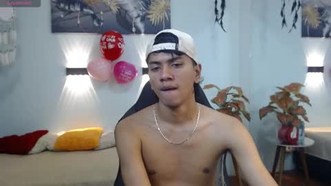 Snapshot of markbowie chatting on February 12, 2026, 1:06 pm markbowie online show from February 12, 2026, 1:06 pm