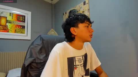 Snapshot of markbowie chatting on February 24, 2026, 2:26 pm markbowie online show from February 24, 2026, 2:26 pm