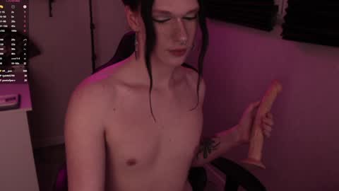 Mark online show from February 8, 2025, 7:59 pm