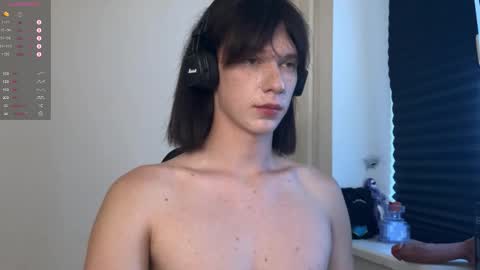 Mark online show from September 28, 2025, 12:54 pm